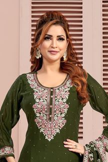 Picture of  Delightful Designer Straight Cut Suit for Mehendi, Sangeet, and Parties