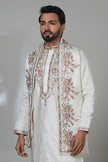 Picture of  Exquisite Designer Men’s Kurta Pyjama for Festivals, Sangeet, and Parties