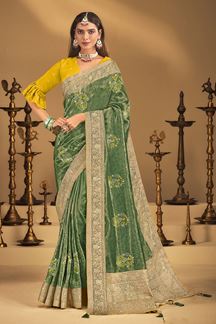 Picture of  Fascinating Silk Designer Saree for Wedding and Reception